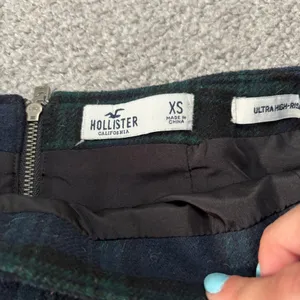 Hollister Navy & Green Plaid Wool Blend Mini Skirt with Front Slits thumbnail 5