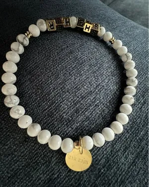 Little words project She/Her Pronoun Beaded Stretch Bracelet‎ | White And Gold thumbnail 1
