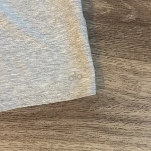 ALO Yoga Light Gray Shorts Knit Athletic Casual thumbnail 3