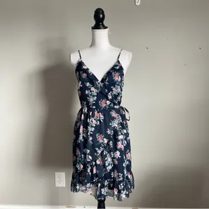 ABERCROMBIE & FITCH | Blue Floral Wrap Mini Dress Sz S(T) thumbnail 2