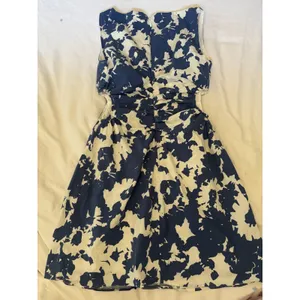 Abercrombie & Fitch Navy Cream Floral Fit & Flare Dress Sleeveless Ruched Waist thumbnail 5