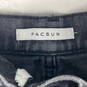 PACSUN Black Wash High Rise Straight Ripped Distressed Frayed Hem Jeans Size 24 thumbnail 3