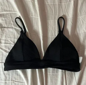 Black Bikini Top thumbnail 1