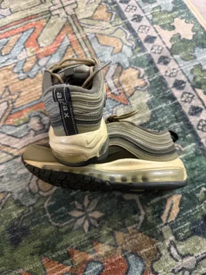 Nike olive green air max thumbnail 2