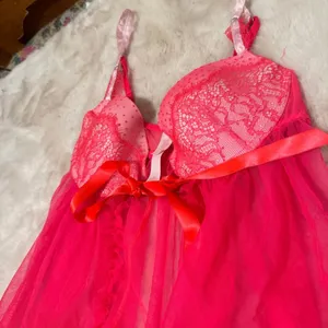 Victoria’s Secret lingerie thumbnail 5