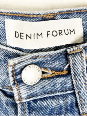 Aritzia Denim Forum Cotton The Joni High Rise Loose Denim Jeans Butter Mom SZ 29 thumbnail 5