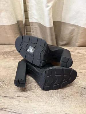 Alexander McQueen Thread Slick Chelsea Boot Black  Size 36 M thumbnail 12