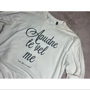 Topshop Tee & Cake Off White Graphic “Your Place or Mine” Sweatshirt Size 8 thumbnail 4