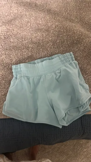 Hotty Hot Lululemon Shorts High-Rise 2.5" thumbnail 5