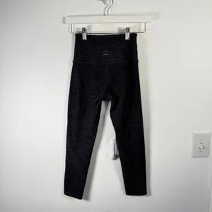 Beyond Yoga Spacedye Caught in the Midi High Waisted Leggings‎ Purple Womens XS? thumbnail 4