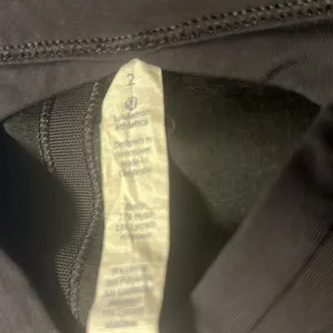 Lululemon sport bra size 2 thumbnail 4
