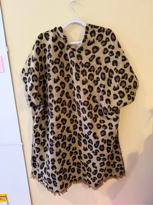 Do everything in love Leopard-Print Open Front Tunic in Brown and Black thumbnail 2