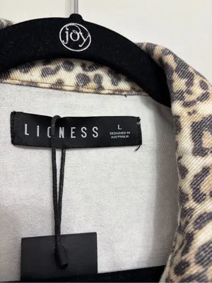 NEW Lioness Rider Seamed Denim Jacket in Beige Leopard Fade Print - Size L thumbnail 6