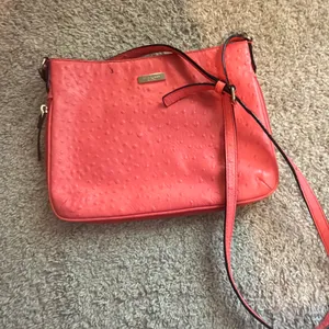 Kate Spade Crossbody Bag Coral Bright!!!🌷💗🫰 thumbnail 1