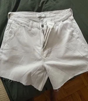 Abercrombie & Fitch Curve love White Denim Cutoff Shorts thumbnail 1