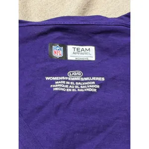 NFL Team Apparel Baltimore Ravens Purple V-Neck Graphic T-Shirt Womens Large thumbnail 3