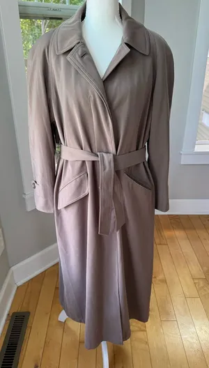Vintage Regent Park Khaki Belted Trench Coat with Warm Lining Size 10P thumbnail 1