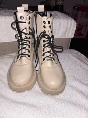 Preppy combat lace up boots thick soles.5.5 Tan thumbnail 7