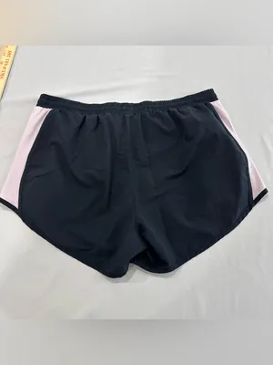 Under Armour pink and black loose‎ shorts Large thumbnail 3