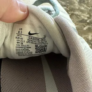 Nike Women's Zoom Winflow Shoes / Q2 thumbnail 6
