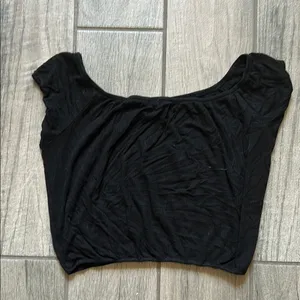 The Hanger Black Ruched Crop Blouse thumbnail 3