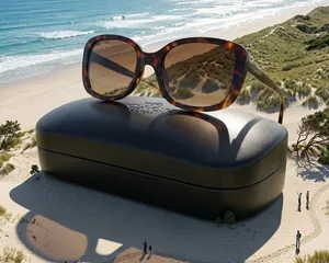 Coach Tortoiseshell Sunglasses with‎ Brown Lenses thumbnail 1