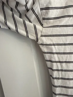 Patagonia Organic Cotton Striped‎ Long Sleeve Tee White Black Women’s Small thumbnail 2