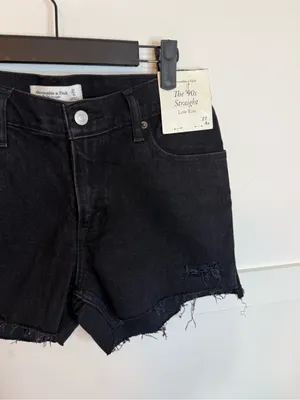 NWT Abercrombie & Fitch 90’s Straight Low Rise Black Denim Shorts thumbnail 6