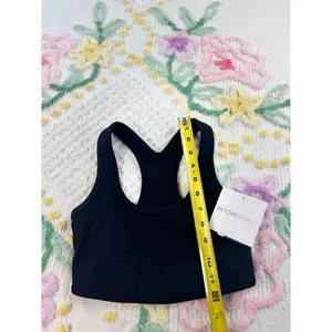 Beyond Yoga Black Racerback Cropped Tank Top Activewear‎ XS thumbnail 2