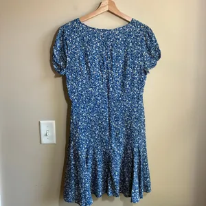 Princess Polly Floral Mini Dress 8 Blue Womens Rayon V-Neck Short Sleeve thumbnail 9