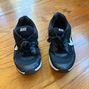 Nike Black and White Sneakers thumbnail 2