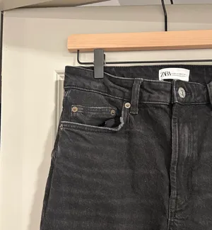 Zara high rise stove pipe jeans thumbnail 2