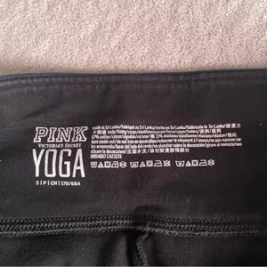 Victoria’s Secret black leggings with snowflake design thumbnail 6