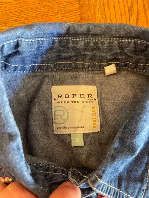 Roper Denim Sleeveless Pearl snap blouse Small thumbnail 2