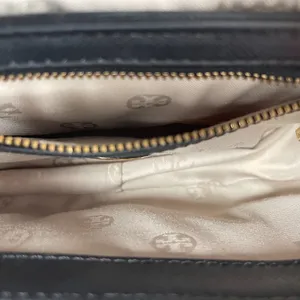 Tory Burch Robinson Mini Bag, Black w/ Gold-tone Hardware - Preowned thumbnail 11
