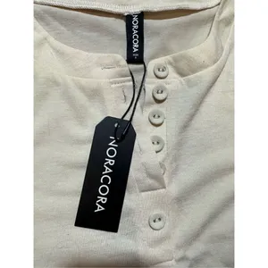 NEW Noracora‎ cream long sleeve blouse with floral embroidered detail sz S thumbnail 3