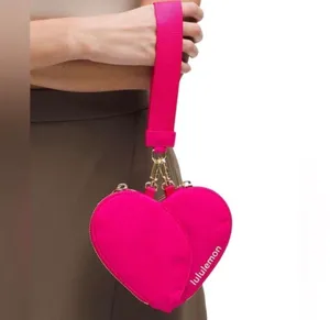 Lululemon Dual Pouch Wristlet Heart Passionate / Passionate / Gold thumbnail 5