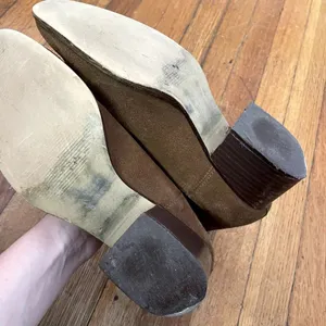 Brown heeled boots comfortable classic fall autumn style pointed toe slip on‎ Size 9 thumbnail 3