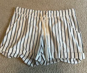 Z Supply Shorts thumbnail 1