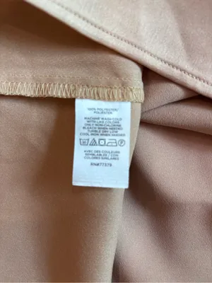 Ann Taylor Satin Cap Sleeve Shell Top in Beige/Gold size Medium NWT thumbnail 8