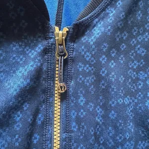 Lululemon Athletica Black and Blue Jacket thumbnail 3