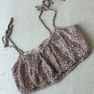 Altar'd State Floral Smocked Crop Top Red Blue Ditsy Print Tie Strap‎ XS thumbnail 7