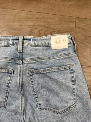Hollister Curvy Ultra High-Rise Jeans Straight thumbnail 4