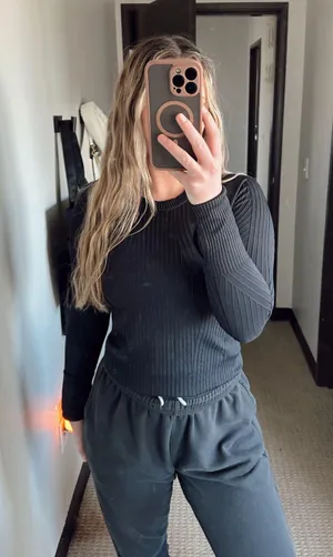 Long Sleeve thumbnail 1