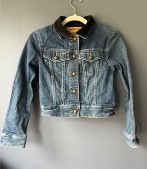 Comfort Denim Girl’s Denim Jacket with Velvet Collar Size M (10/12) thumbnail 1