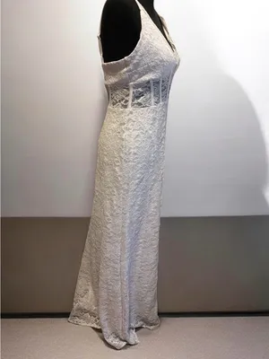 Morgan & Co. White Lace V-Neck Maxi Dress thumbnail 5