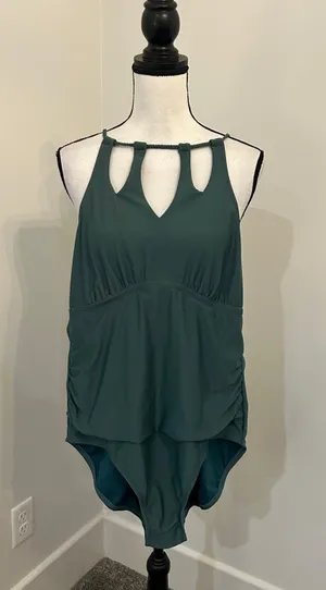 Swimsuit thumbnail 1