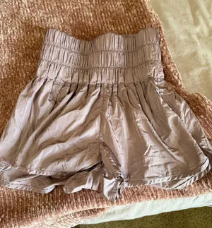 Free people shorts  thumbnail 1
