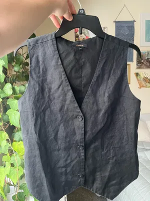 Quince Black Linen Vest thumbnail 1