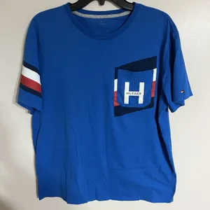 Tommy Hilfiger Blue Graphic T-shirt Short Sleeve Woman's Size Large‎ thumbnail 1